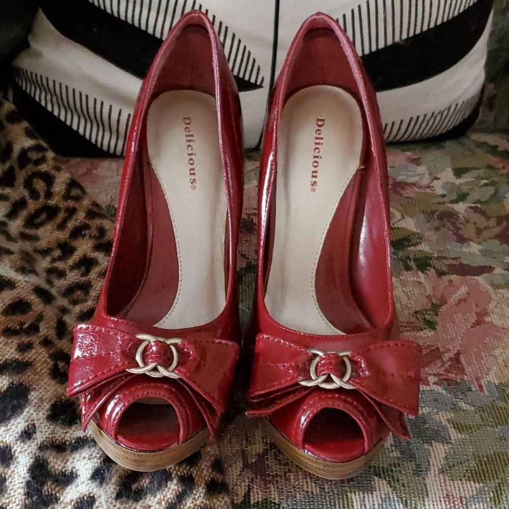 Red Wine 3.5 inch peep toe heels